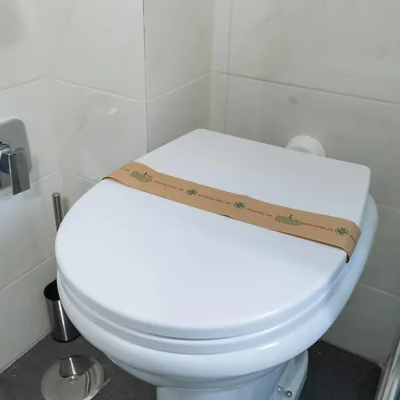 Cozy Apartment Near Termini Station Рим