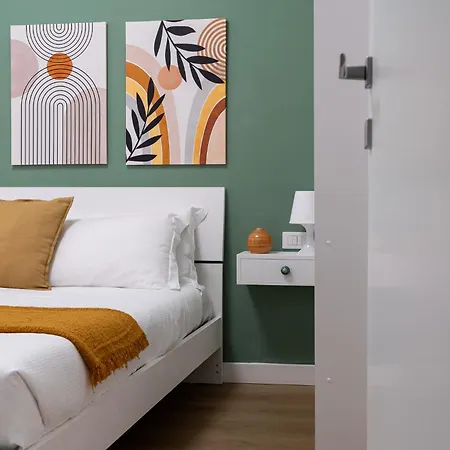 Cozy Apartment-20 Minutes Walk To The Colosseum *